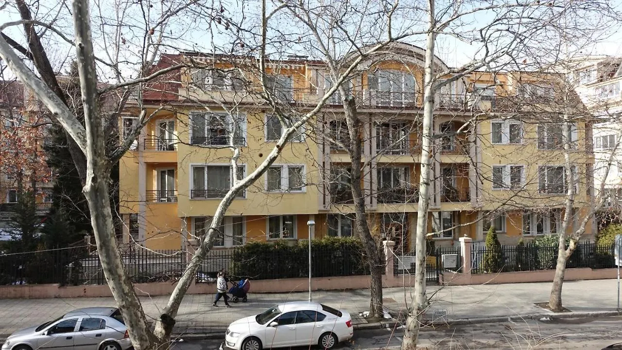 Beautifully Decorated Functional Apartment Sofia 0*,